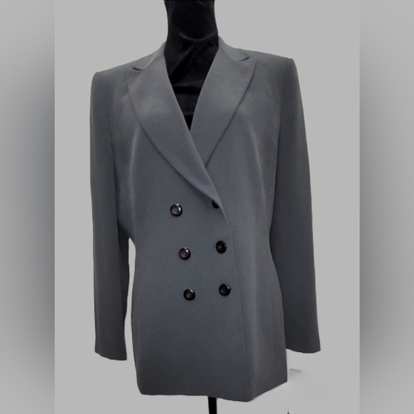 NEW WITH TAGS Tahari 2 pc Pant Suit - Picture 1 of 16